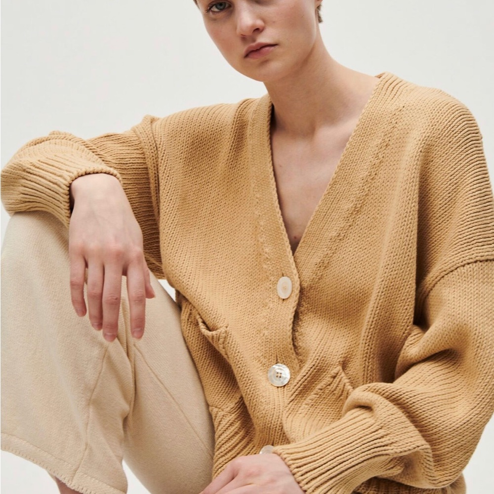 Babaa cardigan no 16 in clay pot